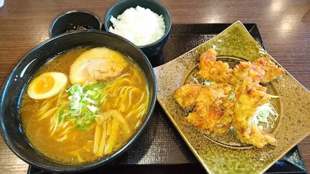 五味八珍 富士吉田店