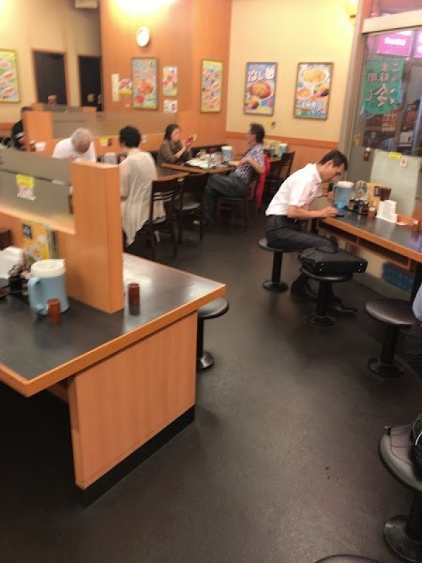 日高屋 日暮里東口店