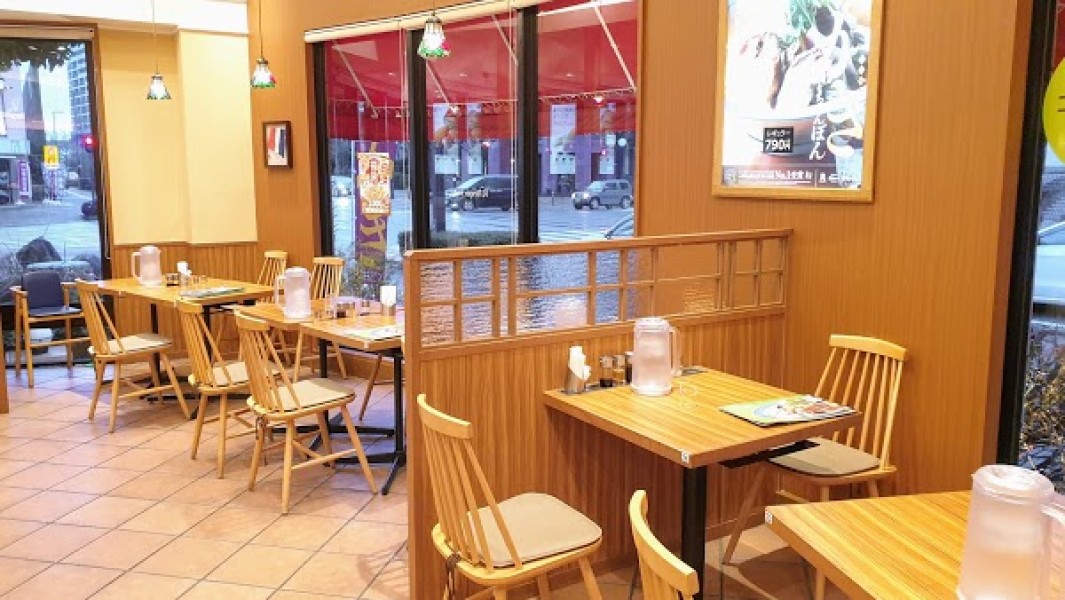 リンガーハット 福岡百道店