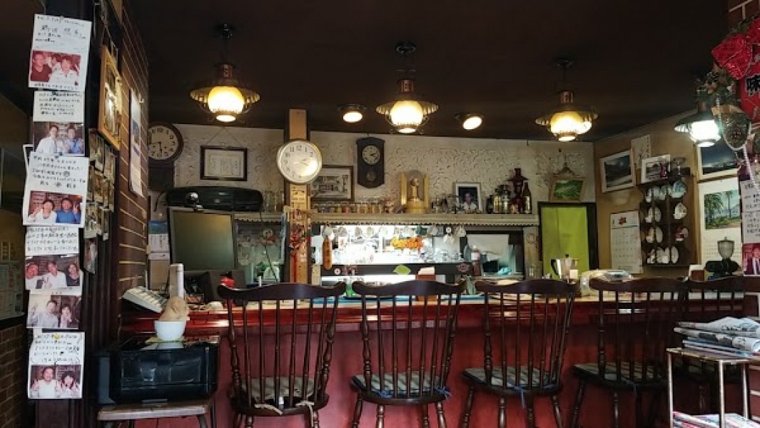 らんぷてい(ダイナマイトカレー)