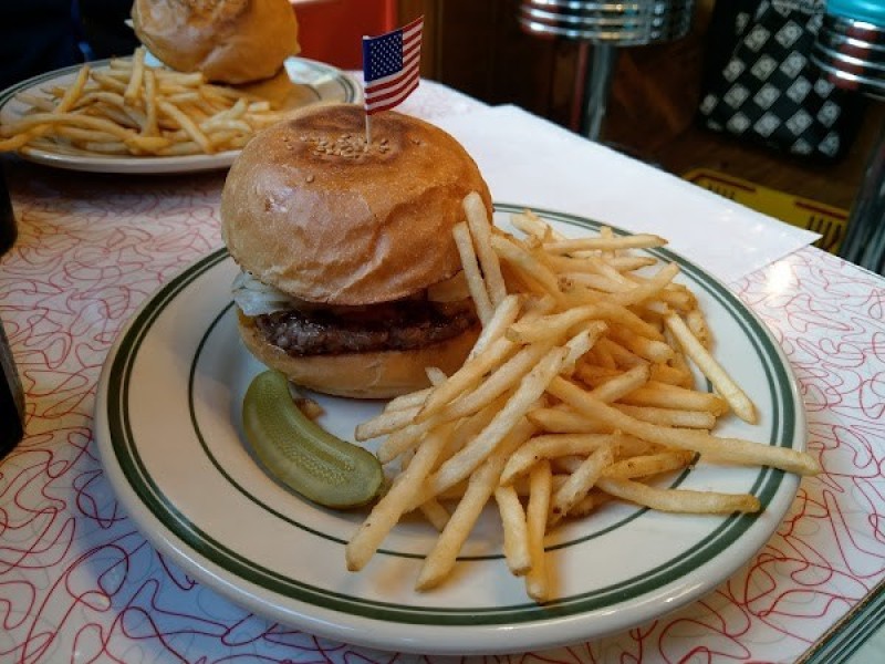 バシバーガーチャンス 池袋店