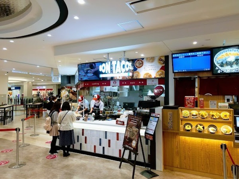 ボンタコス 名古屋則武新町店