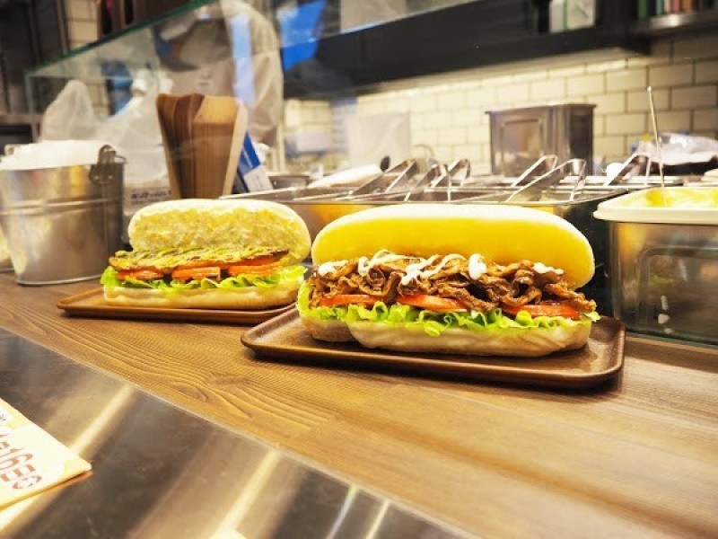 焼きたてコッペ製パン綾瀬駅北