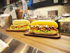 焼きたてコッペ製パン綾瀬駅北