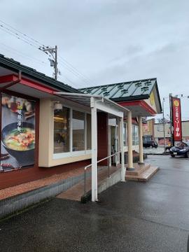 8番らーめん 中川原店