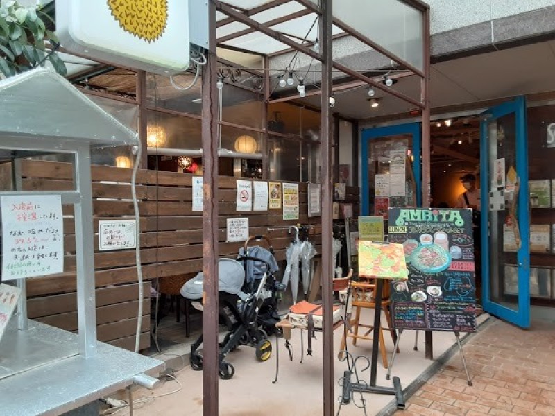 アムリタ食堂