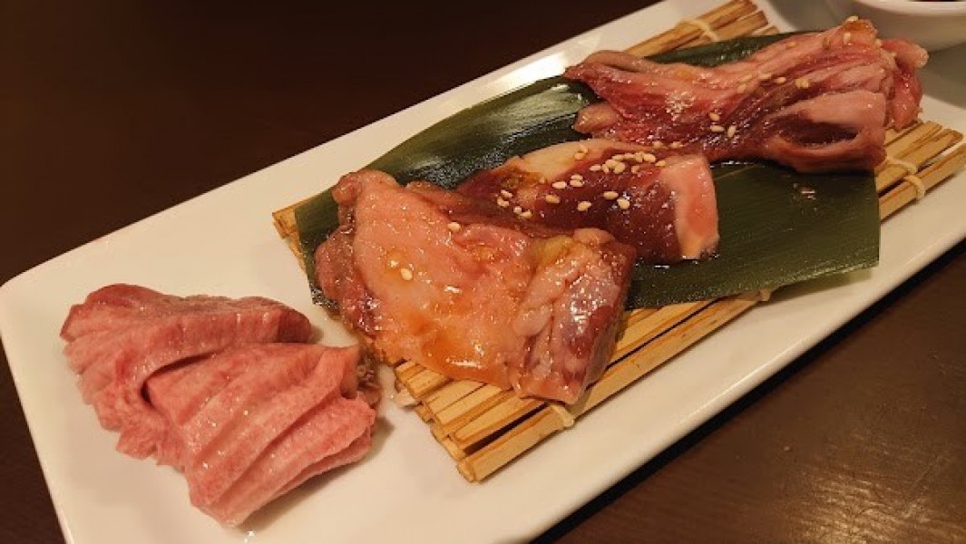牛角 松山樽味店