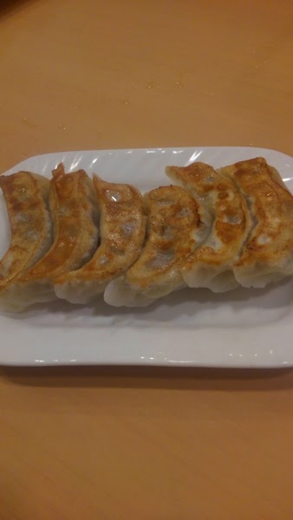 餃子市場 神田駅店