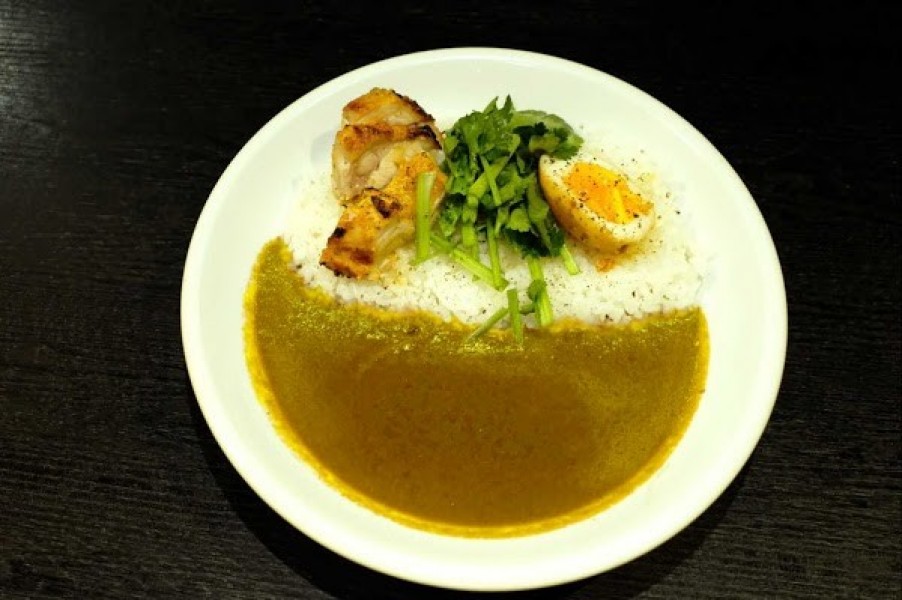 TOKYO SPICE CURRY 赤と黒