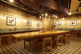 フォーティントーキョー 池袋店