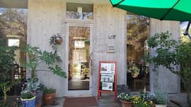 スープカレーの店「シェ・ヌー」