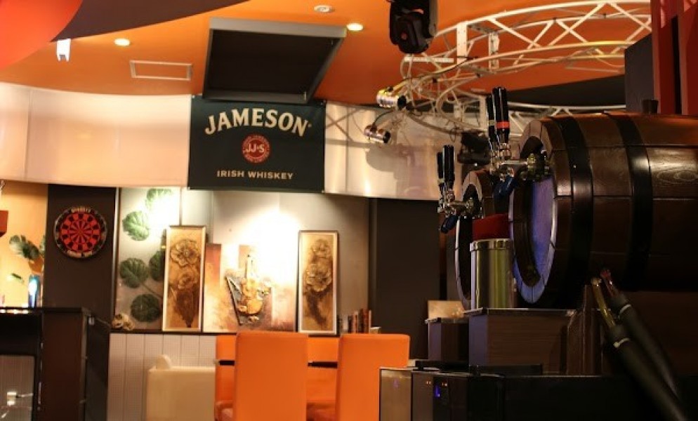 アートレッグカフェ