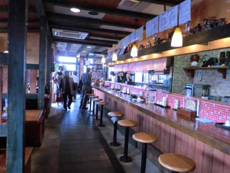 担々麺専門 黒船亭 太宰府店