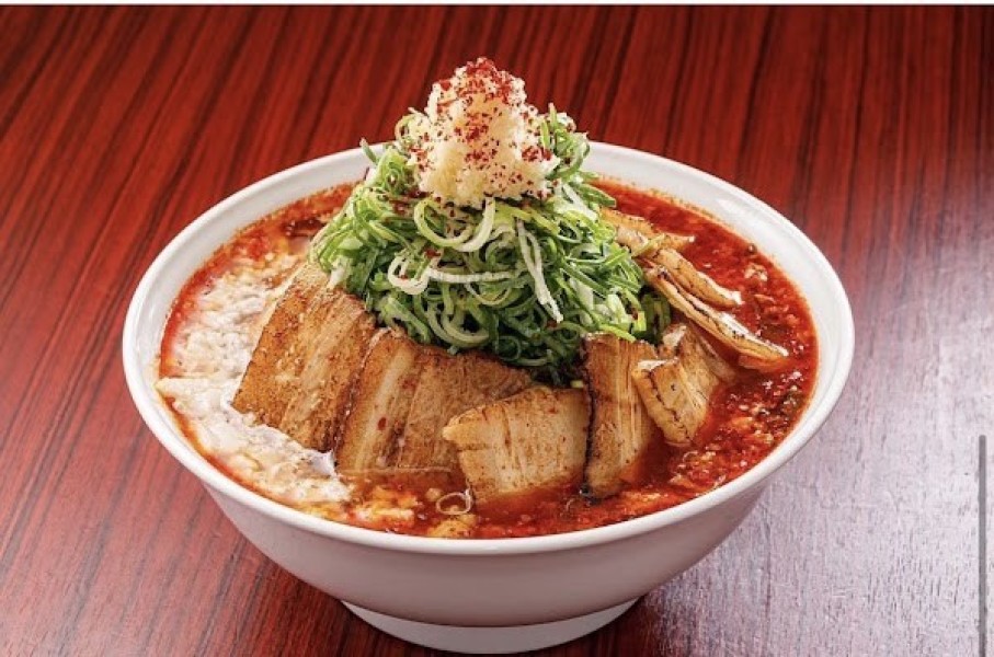 名古屋辛麺 鯱輪 熊本市役所裏店