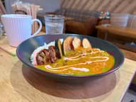 季節の揚げ野菜とバターチキンカレー