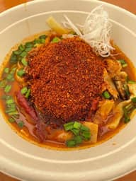 朝天麻辣白湯麺 HADES