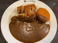 ポークカレー（パリパリチキン、クリームコロッケトッピング） 15辛
