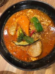 【辛・オブ・ザ・イヤー2025銅賞】たまごとチーズの四川スープカレー激辛春雨入り