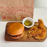 ホットスパイスモスチキン 辛い