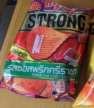 カラムーチョSTRONGシラチャーチリソース味