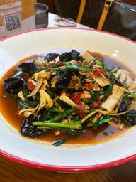 鶏肉の四川風辛味炒め 【辛･オブ･ザ･イヤー2025】