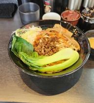 坦々油そば 溶岩