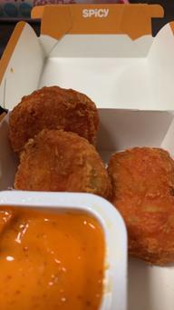 スパシーチキンマックナゲット 3種の唐辛子ソース　