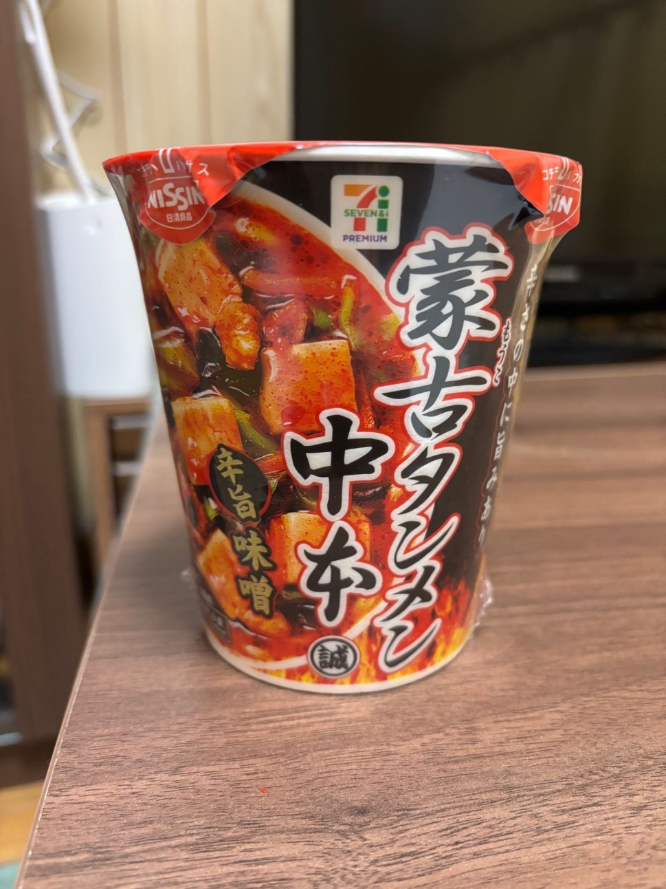 セブンプレミアム 蒙古タンメン中本 辛旨味噌 1.85KM - 日清食品 | 辛