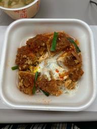 赤辛カツ丼 旨辛