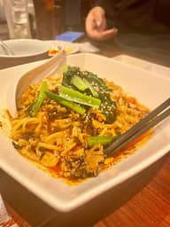 元祖汁無し麻辣刀削麺 地獄辛