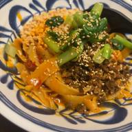 元祖汁無し麻辣刀削麺 中辛，激辛，地獄辛