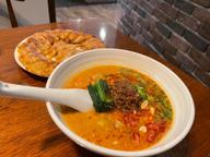 本格四川担々麺＋円盤餃子