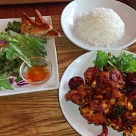 鶏肉とカシューナッツの麻辣炒め プリッキーヌ３倍