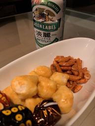 日本一辛い黄金一味柿の種 辛さしっかり