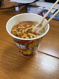 麺欲ハンター  濃辛魚介豚骨ラーメン  大盛り