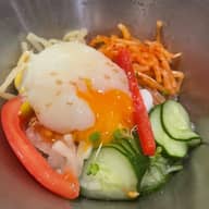 野菜温玉ビビン冷麺