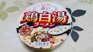 赤い鶏白湯ラーメン