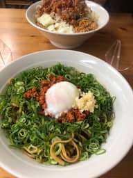 広島汁なし坦々麺