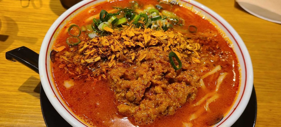 辛とんラーメン
