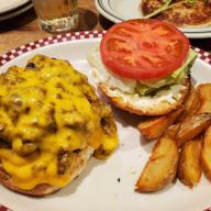 ブットジョロキアチリチーズバーガー 3辛