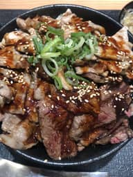 大劇場丼 にんにく激辛