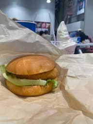 エビカツバーガー スパイシーコールスロー