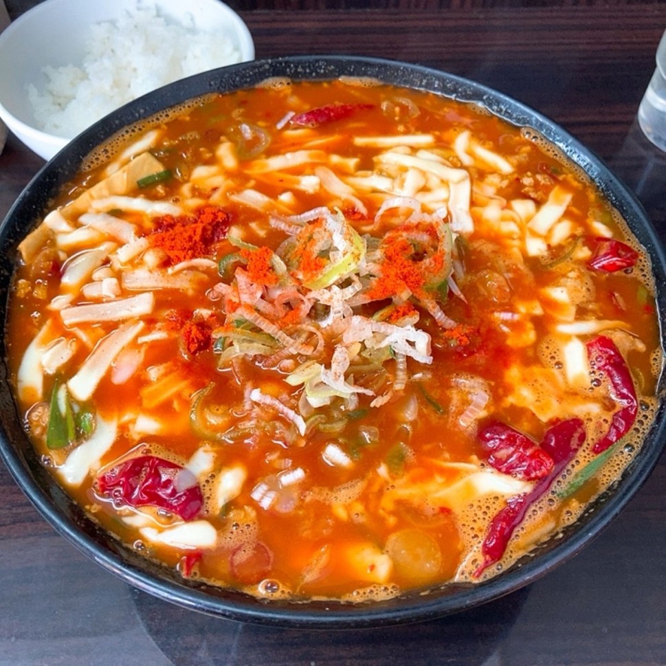 神奈川]元祖カレータンタン麺 征虎総本店の鬼の涙 20倍を辛女