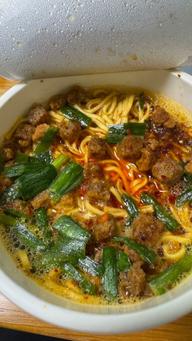 味仙 台湾ラーメン  エイリアン