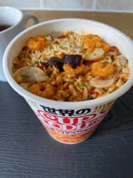 世界のカップヌードル パクチー香る　トムヤムクン 3