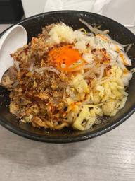 太麺もやしまぜそば 辛味追加