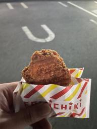 ファミチキ レッド