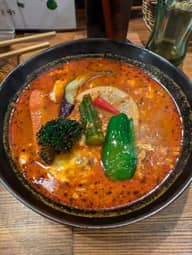 【辛・オブ・ザ・イヤー2025銅賞】たまごとチーズの四川スープカレー激辛春雨入り