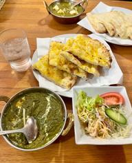 サグチキンカレーほうれん草、鶏肉のカレー辛口5〜6辛 1.20