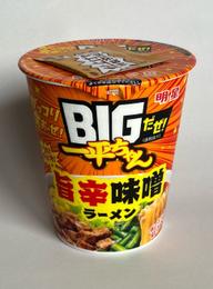 明星 ＢＩＧだぜ！一平ちゃん 旨辛味噌ラーメン

 辛さレベル3